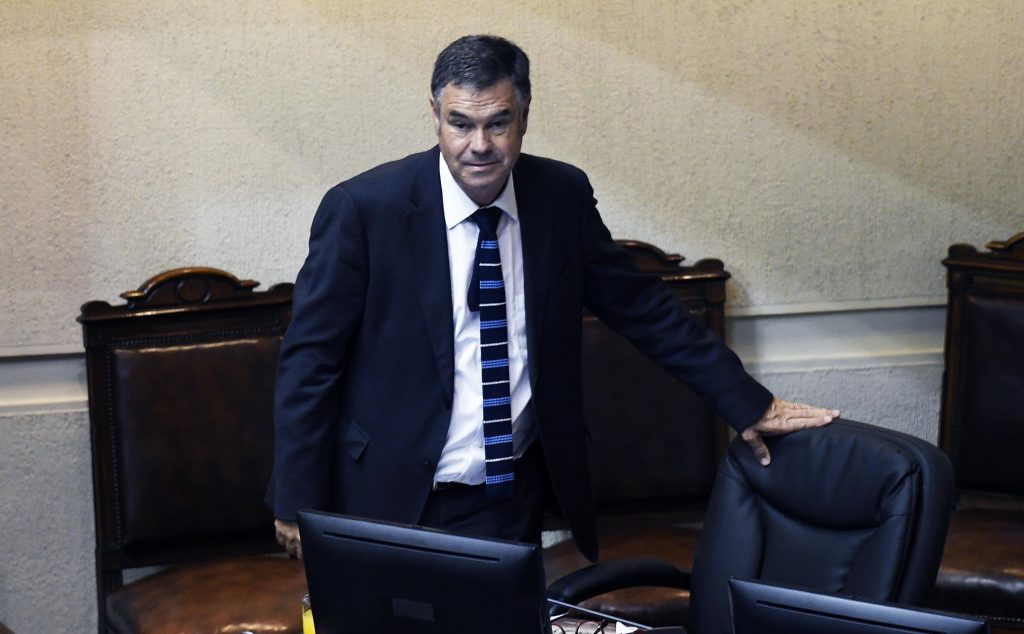 Corte resuelve poner “en estudio” desafuero del senador Manuel José Ossandón