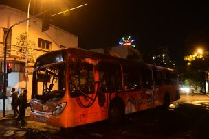 Queman bus del Transantiago tras caravana por muerte de Catrillanca