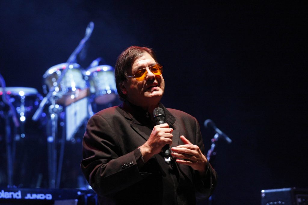 Twitter recuerda el “ramito de violetas” este 9 de noviembre