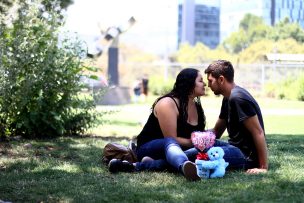 Parejas engordan 8 kilos promedio en el primer año de relación