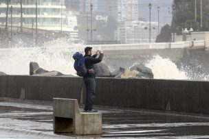 Armada alerta por marejadas con olas de 4 metros desde mañana