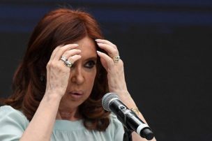 Decretan procesamiento y prisión preventiva a Cristina Kirchner por caso de corrupción