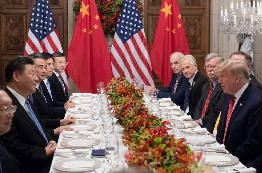 China acepta “reducir y eliminar” aranceles a automóviles de EEUU