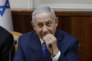 La policía de Israel recomienda inculpar a Netanyahu por corrupción