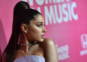 Ex pareja de Ariana Grande publica preocupante mensaje suicida