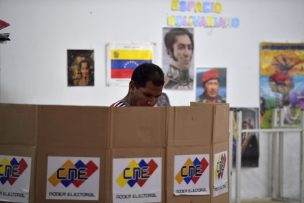 Oficialismo de Venezuela arrasa en elección de concejales con alta abstención