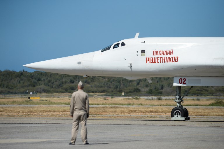 Rusia envía aviones militares a Venezuela para ejercicios de defensa