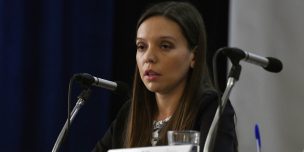 La campaña de conocido actor en contra de la diputada Camila Flores: busca que no la nombren más