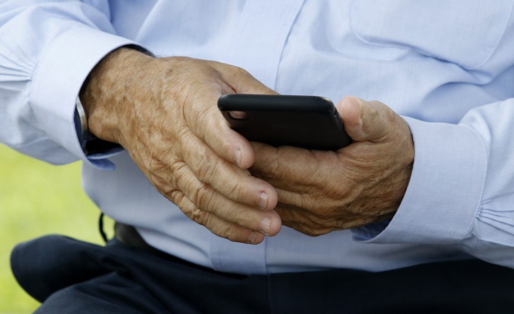 SERNAC reporta que en 2 años recibió casi 2 mil reclamos sobre celulares