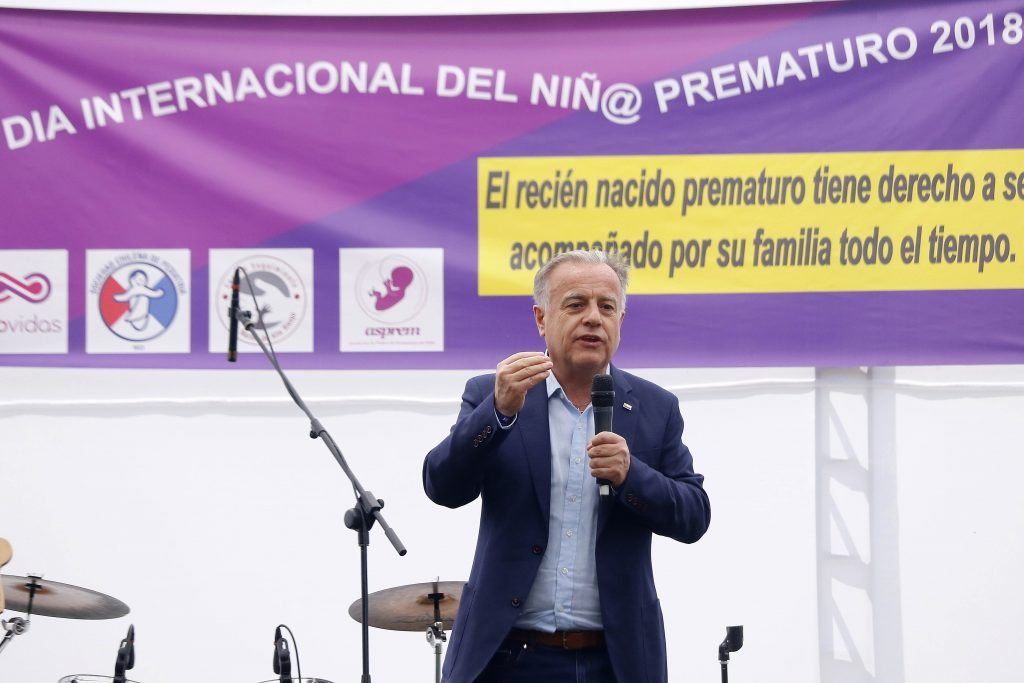 MINSAL reconoce lentitud en reforma a las isapres: “Nos está tomando tiempo”
