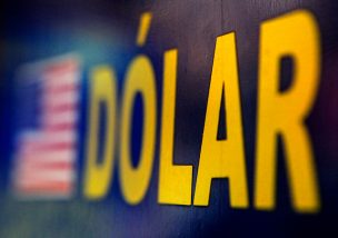 Dólar cierra la semana con un aumento de siete pesos