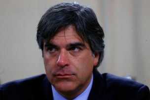 Diputado Fuenzalida sobre Camila Flores: 