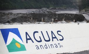 Anuncian baja promedio de un 1% del agua potable de Aguas Andinas en la RM