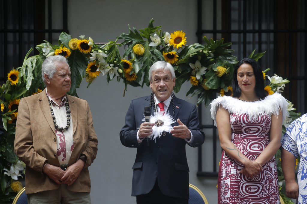 Presidente Piñera reiteró compromiso para proteger la Isla de Pascua