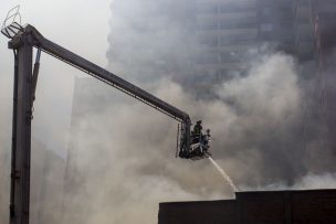 Un cité de inmigrantes fue destruido por el fuego en Santiago centro