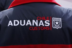 Aduanas incauta 36 mil velas pirotécnicas en el puerto de San Antonio