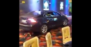 Padre e hijo chocan intencionalmente el casino de Talca tras discusión durante la madrugada