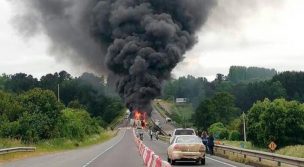 Dos fallecidos: camiones explotaron tras choque en ruta 5 Sur