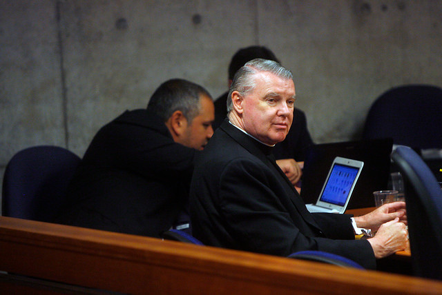 Sacerdote John O’Reilly cumplirá con la expulsión de Chile y partiría México