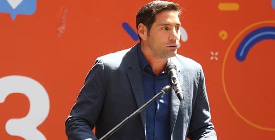 “Por un verano más sano con Pancho Saavedra”: la campaña de gobierno que fichó al animador