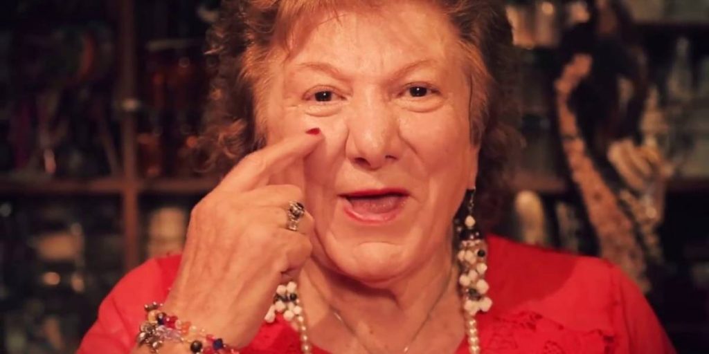 Yolanda Sultana responde al profesor Maza por criticar al horóscopo: “Que no hable cabezas de cuesco mejor”