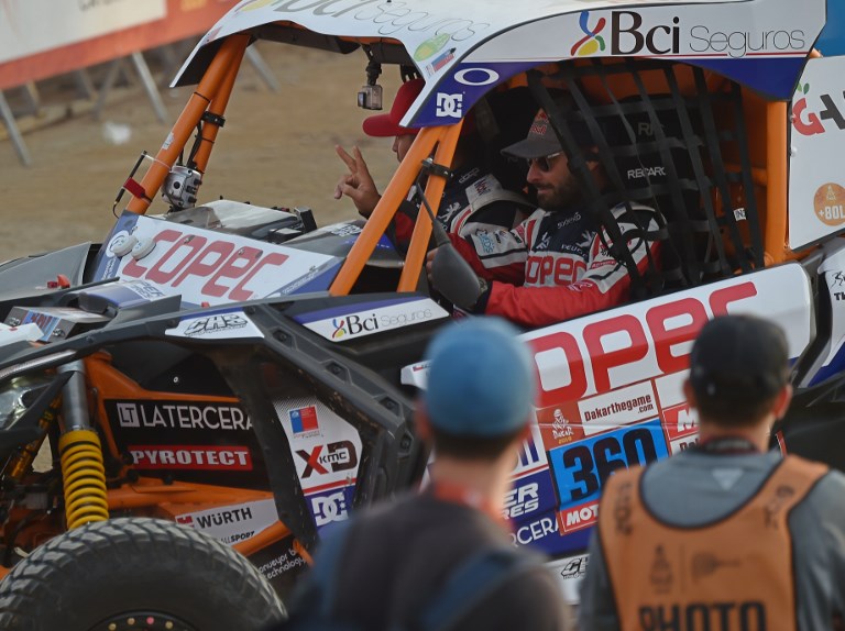 “Chaleco” López retomó el liderato del Dakar a dos etapas del fin