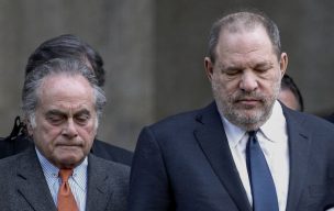 Abogado estrella de Harvey Weinstein renuncia a su defensa