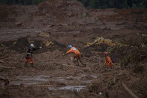 Búsqueda de desaparecidos en mina de Brasil se reanuda tras fin de amenaza de nuevo derrame