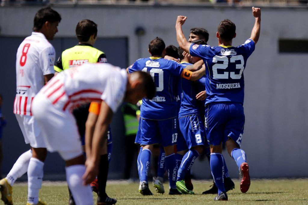 ANFP le devuelve la licencia de clubes a Barnechea y jugará en el profesionalismo