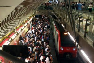 Metro mantuvo suspendido el tránsito durante más de una hora en un tramo de la Línea 1