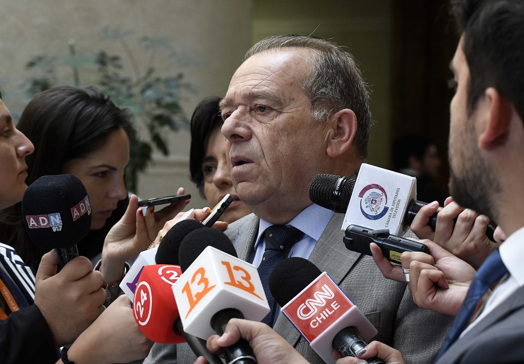 Diputado Berger respalda aumentar aporte fiscal a instituciones como el Sename