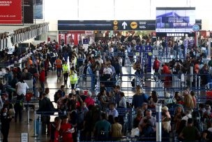 Controladores aéreos piden mejoras para enfrentar alza de tráfico aéreo