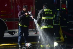 Un muerto en incendio de viviendas en la comuna de La Florida