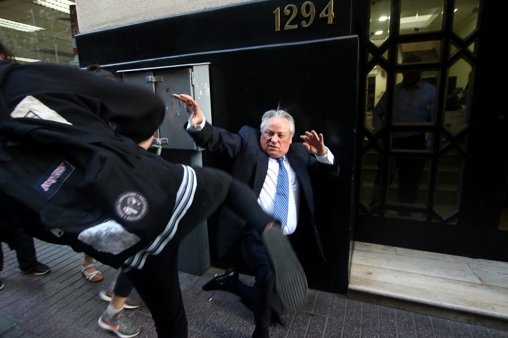 Presidente del TC, Iván Aróstica se querella por “agresión a la autoridad”