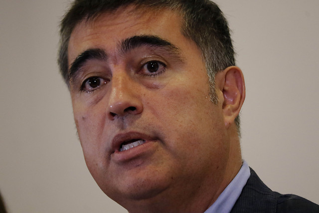 Mario Desbordes ve a al ministro Chadwick como presidente: “Sería una buena carta para eso”