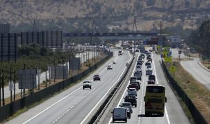 Carabineros reporta 9 fallecidos en carreteras y espera retorno de más de 100 mil vehículos a la capital