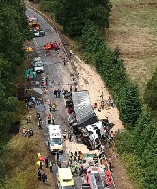 En riesgo vital se mantiene uno de los sobrevivientes del accidente carretero en Los Ríos