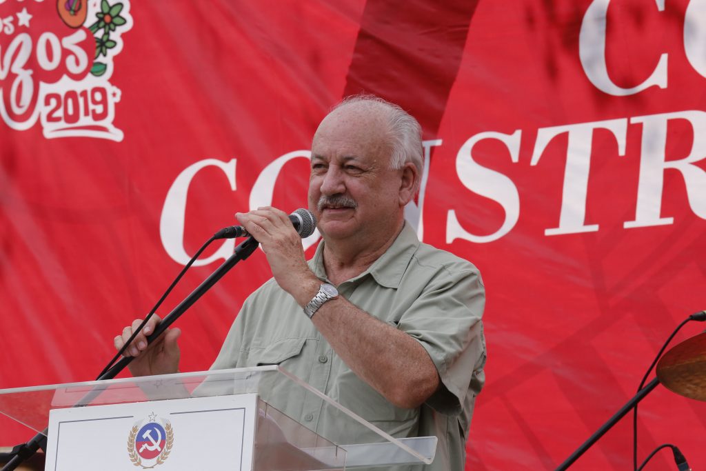 Teillier llama a toda la oposición a firmar “un pacto de unidad” para hacer frente a Piñera