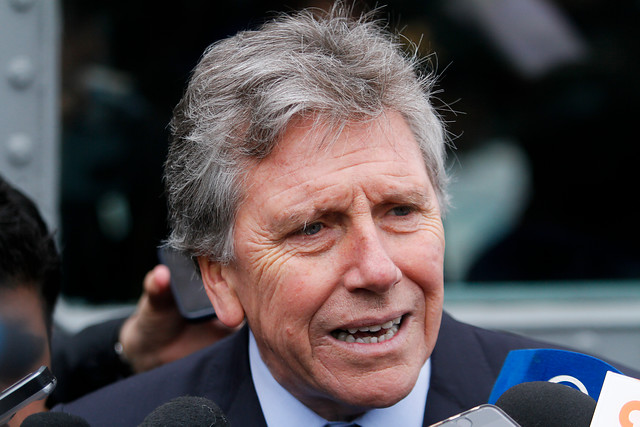 Ministro Alberto Espina por los dichos de Santibáñez: “Nadie en su sano juicio puede avalar asesinatos”