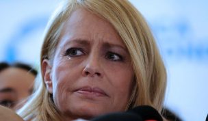 Sin piedad: Cecilia Bolocco arremete contra Carlos Menem tras irse de vacaciones con su familia