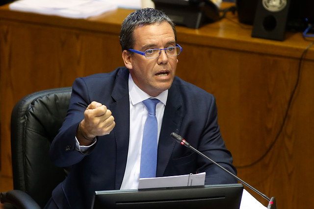 Senador Harboe: “La imagen internacional de la seguridad de Chile se empieza a ver afectada”