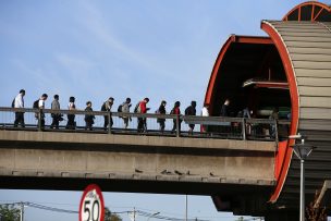 FOTOS | La caótica mañana en la estación Pedrero de la Línea 5 del Metro