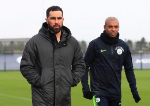 [VIDEO] Claudio Bravo reaparece en el Manchester City tras su lesión