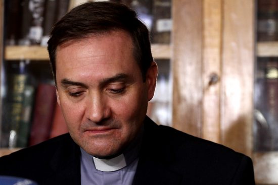 Párroco de la Iglesia de Santiago sobre reunión de Obispos con el Papa:”Sienten que todavía está observándolos”