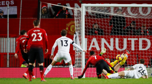 Alexis fue clave en el agónico empate del Manchester United frente al Burnley en la Premier League