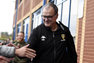 Leeds de Bielsa derrota en la agonía a Swansea y queda a las puertas del ascenso