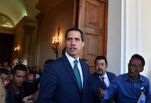 Guaidó denuncia que militares planean robar ayuda humanitaria en Venezuela