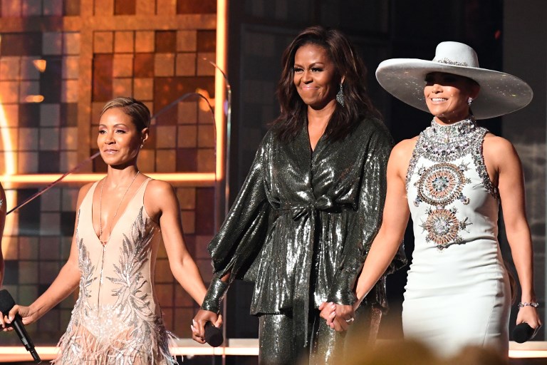 Michelle Obama lanza en los Grammy mensaje por empoderamiento de las mujeres