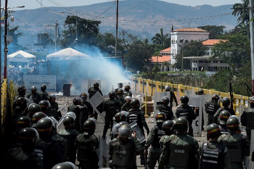 La Unión Europea llama a evitar una “intervención militar” en Venezuela