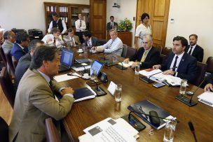 Hacienda y asesores de oposición cerraron cita por Modernización Tributaria